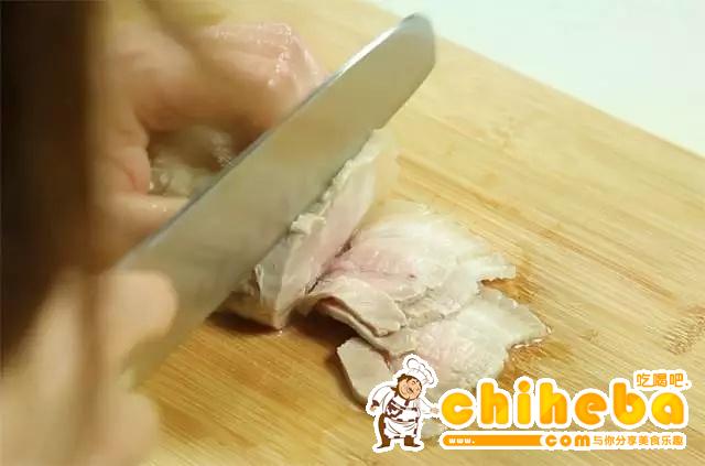 下饭神菜 家常小炒肉的做法 步骤4